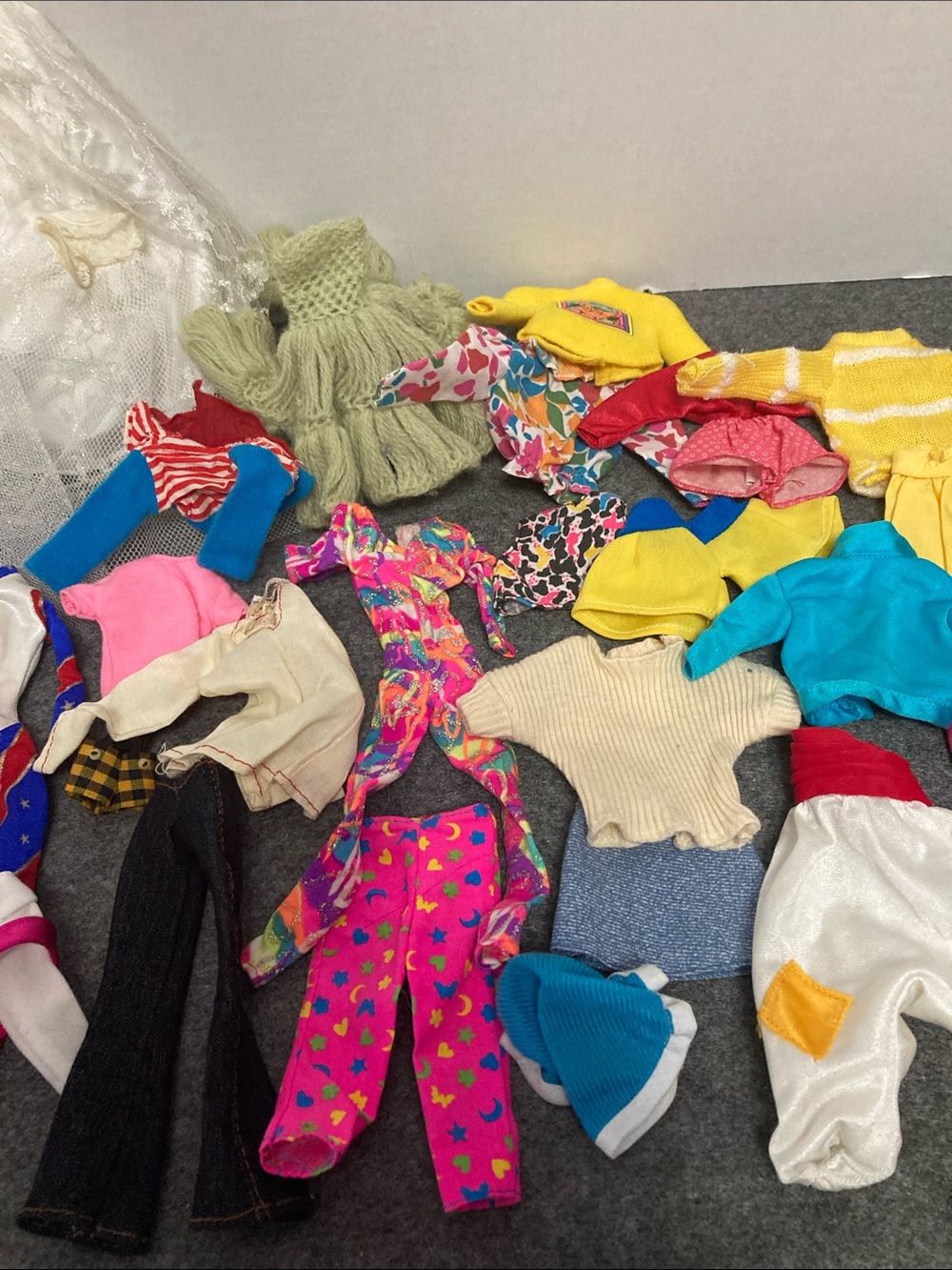 Barbie & doll clothes and two penny brite dresses - Picture 11 of 12